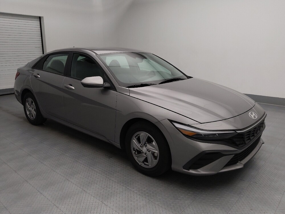 2024 Hyundai Elantra in Wichita, KS 67207 - 18135300 11