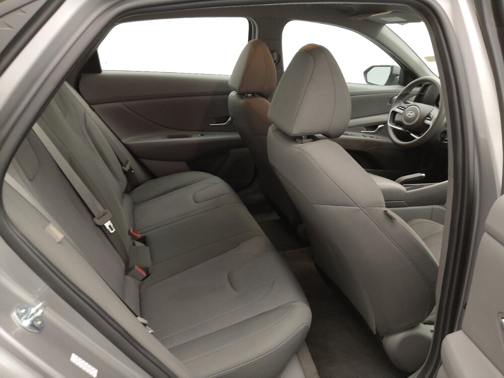 2024 Hyundai Elantra in Wichita, KS 67207 - 18135300 19