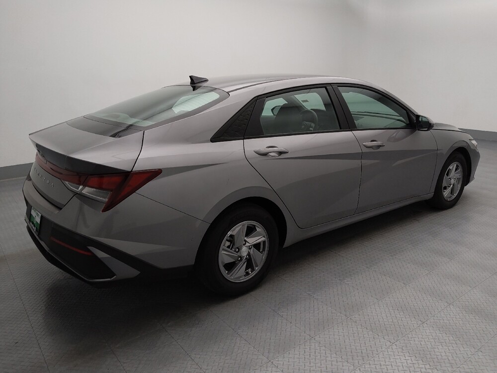 2024 Hyundai Elantra in Wichita, KS 67207 - 18135300 10