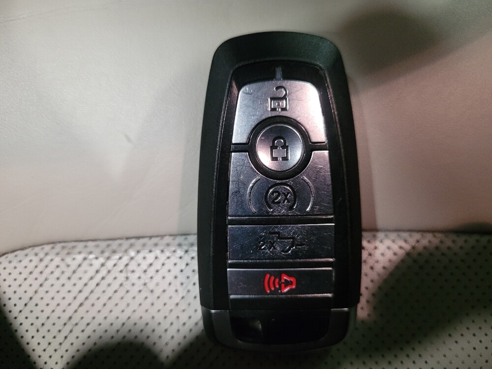 2018 Ford Explorer in Plymouth Meeting, PA 19462 - 18135303 32