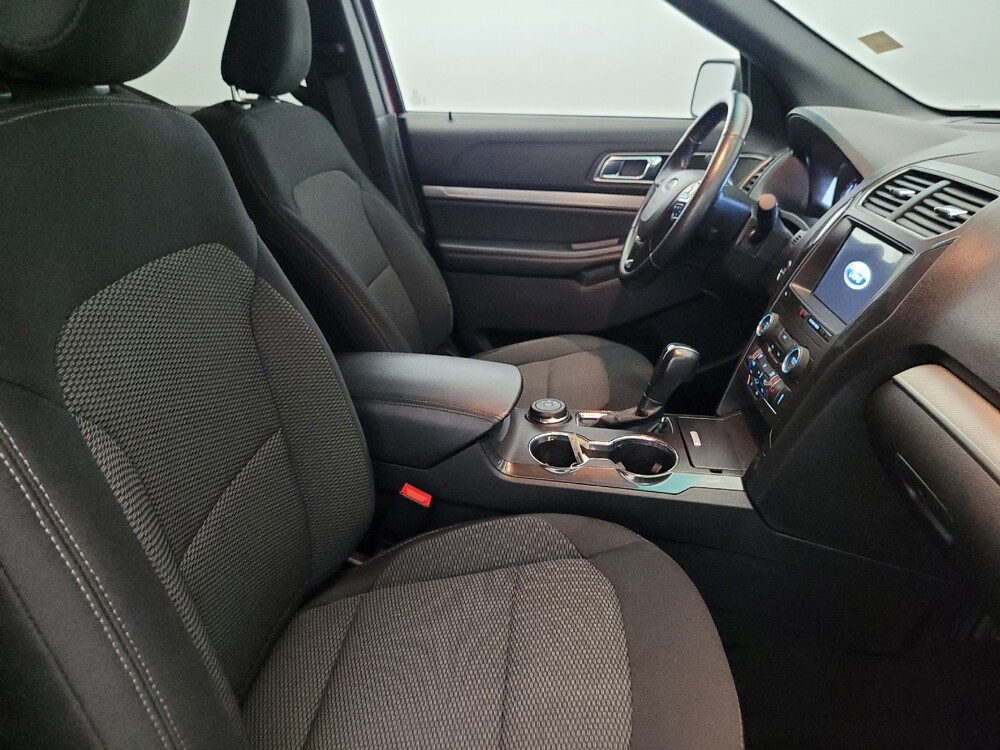 2019 Ford Explorer in Plymouth Meeting, PA 19462 - 18135304 21