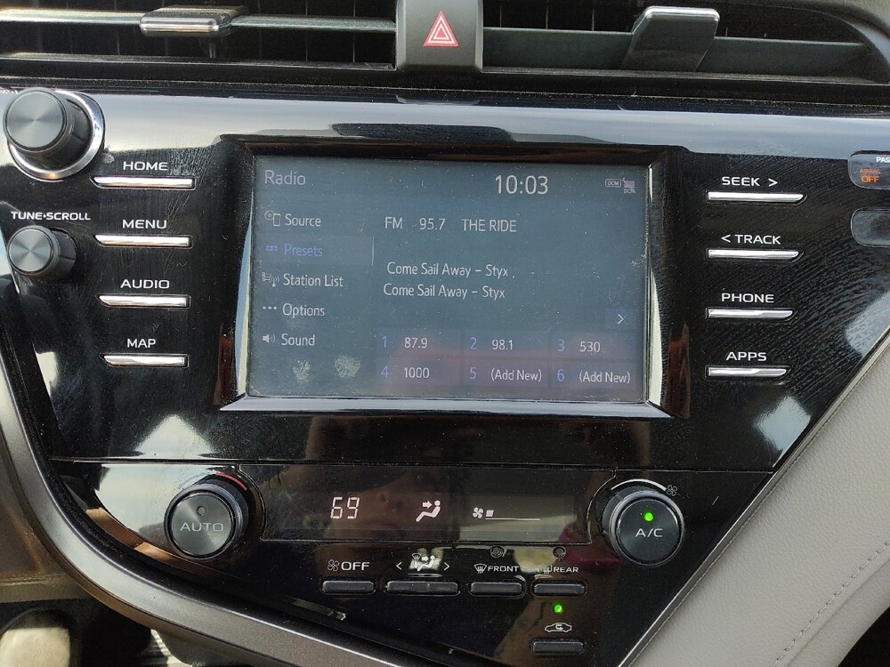 2019 Toyota Camry in Greenville, SC 29607 - 18135320 25