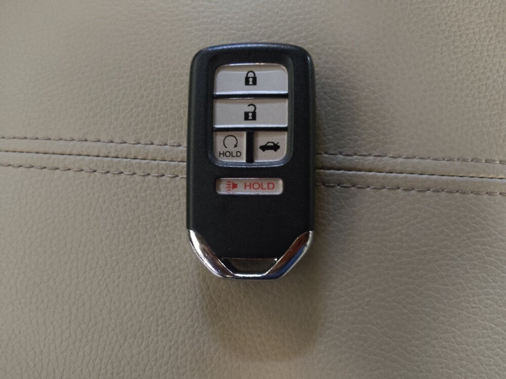 2016 Honda Accord in Greensboro, NC 27407 - 18135324 32