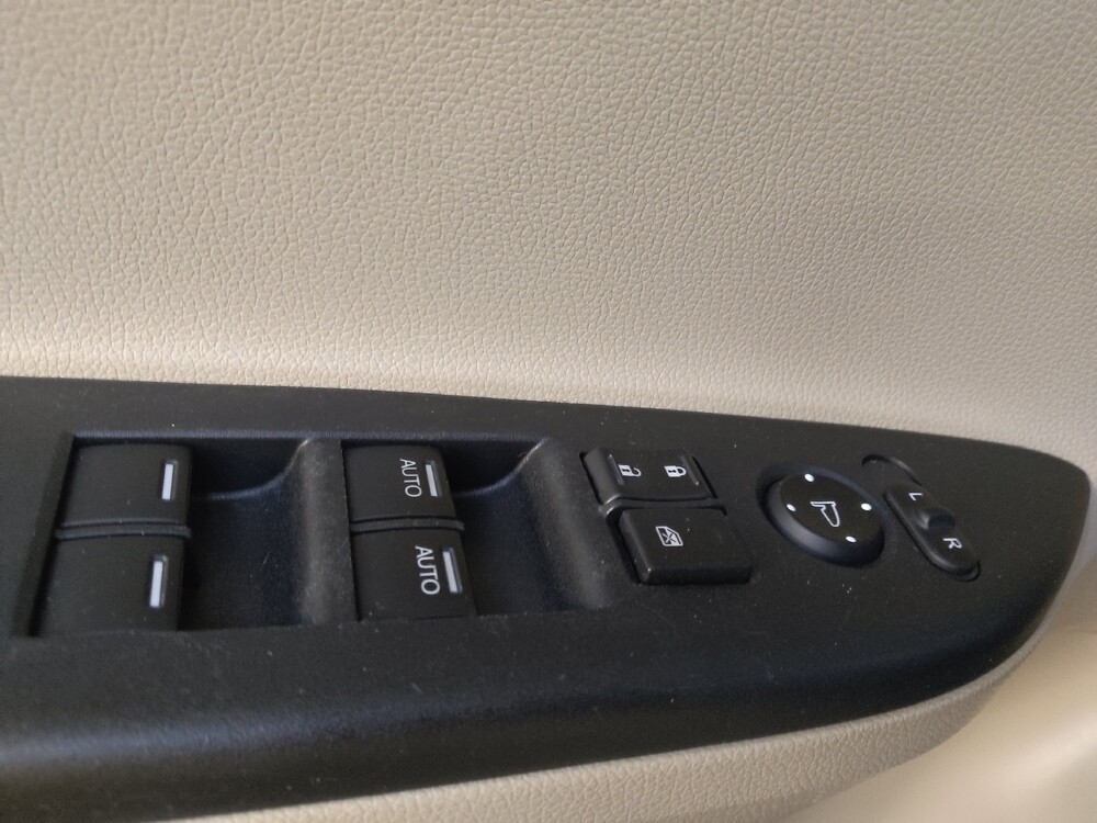 2016 Honda Accord in Greensboro, NC 27407 - 18135324 27