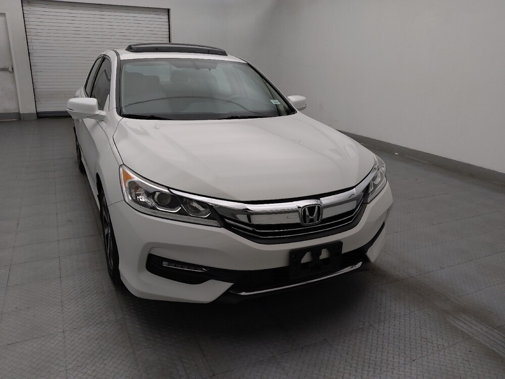 2016 Honda Accord in Greensboro, NC 27407 - 18135324 14