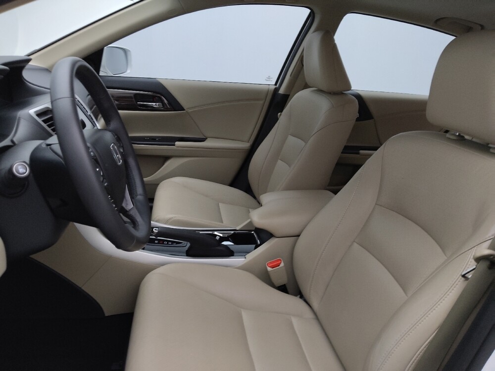 2016 Honda Accord in Greensboro, NC 27407 - 18135324 17