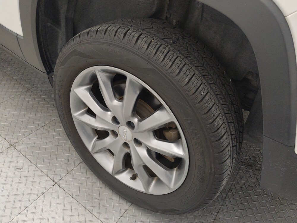 2018 Jeep Cherokee in San Antonio, TX 78238 - 18135326 31