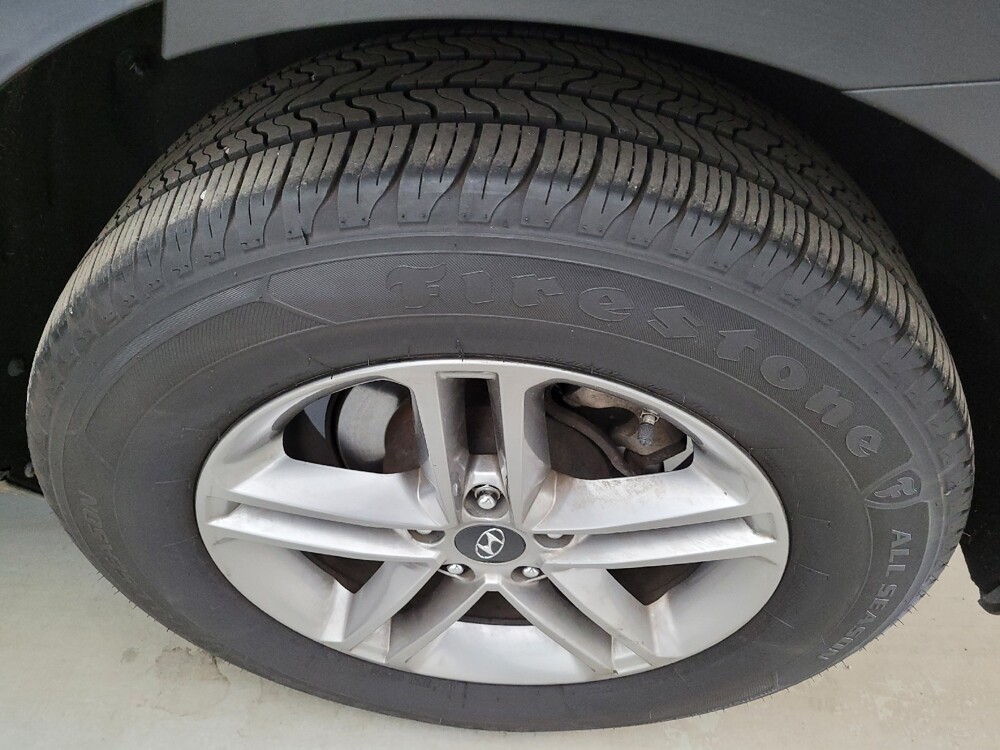 2018 Hyundai Santa Fe in Columbus, OH 43228 - 18135329 31