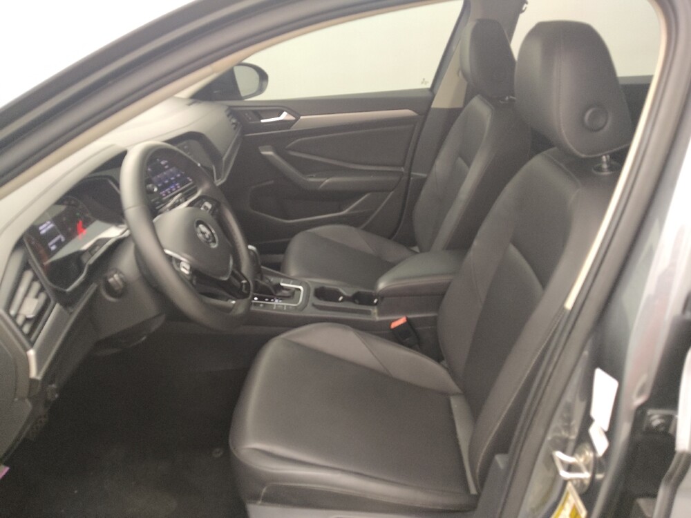 2020 Volkswagen Jetta in Live Oak, TX 78233 - 18135343 17
