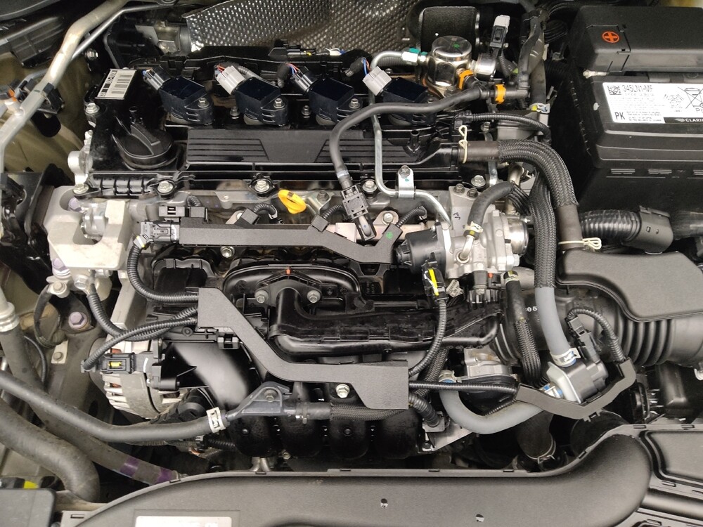 2024 Toyota Corolla in Springfield, MO 65807 - 18135350 30