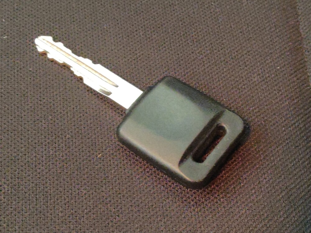 2025 Nissan Versa in Mesa, AZ 85210 - 18135352 32