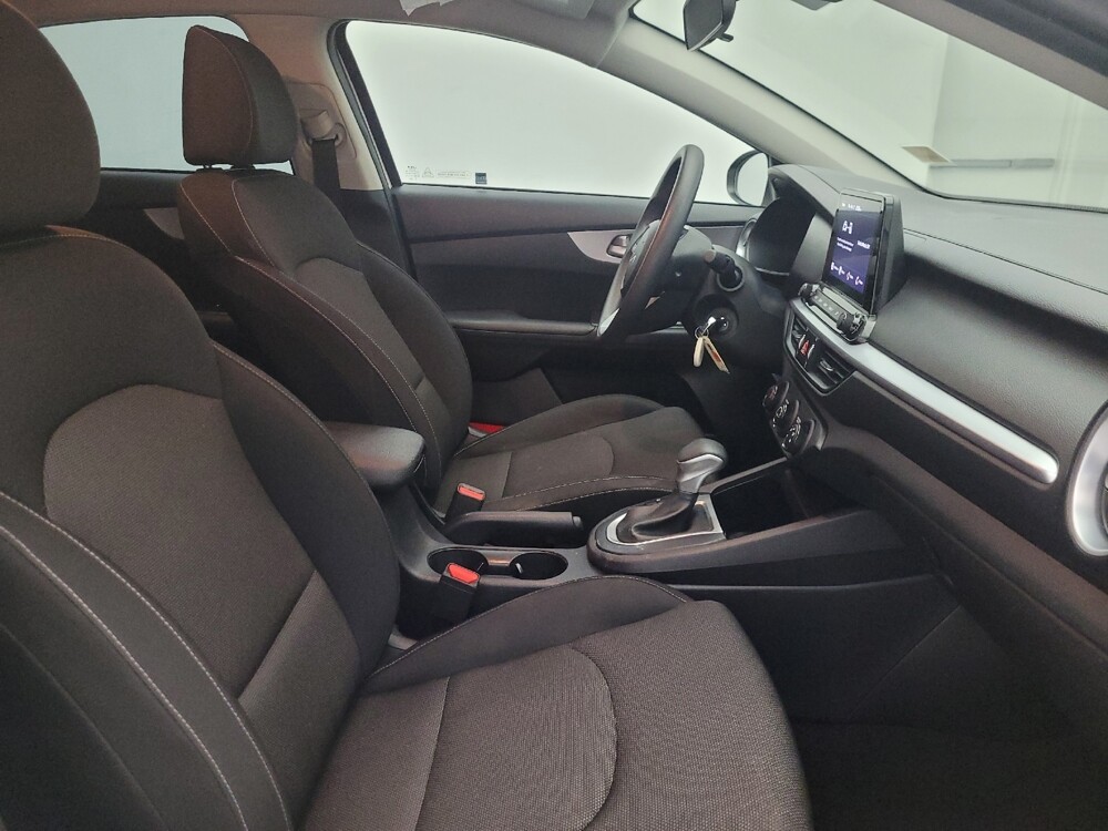 2024 Kia Forte in Mesa, AZ 85210 - 18135354 21