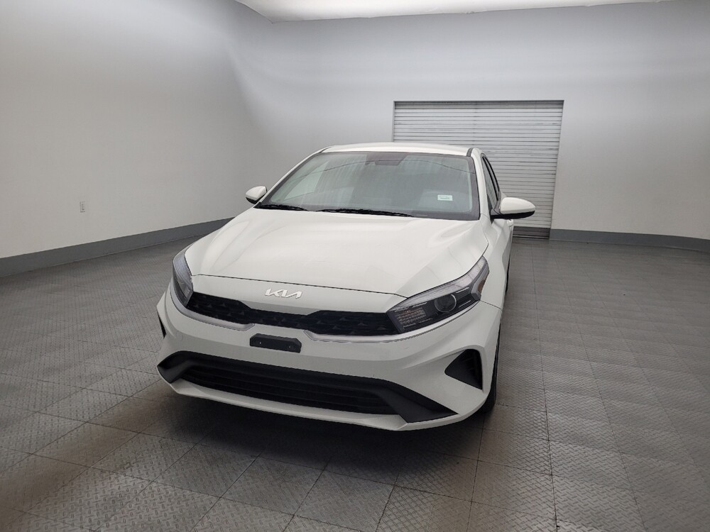 2024 Kia Forte in Mesa, AZ 85210 - 18135354 15