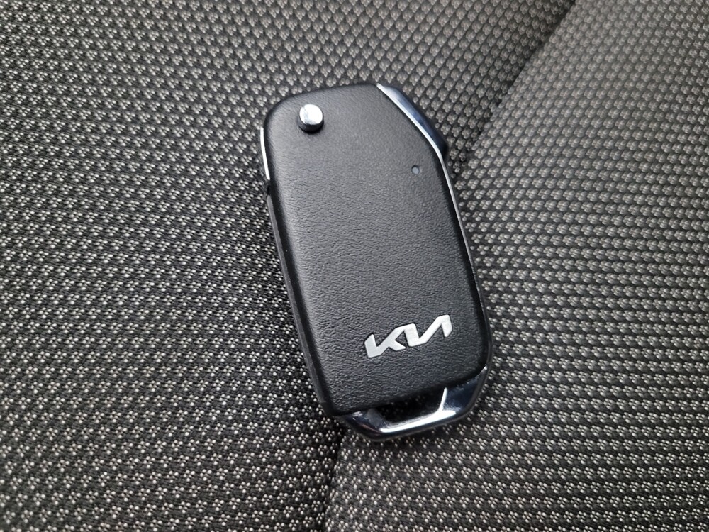 2024 Kia Forte in Mesa, AZ 85210 - 18135354 32