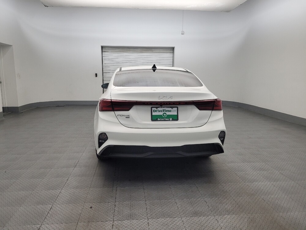 2024 Kia Forte in Mesa, AZ 85210 - 18135354 6