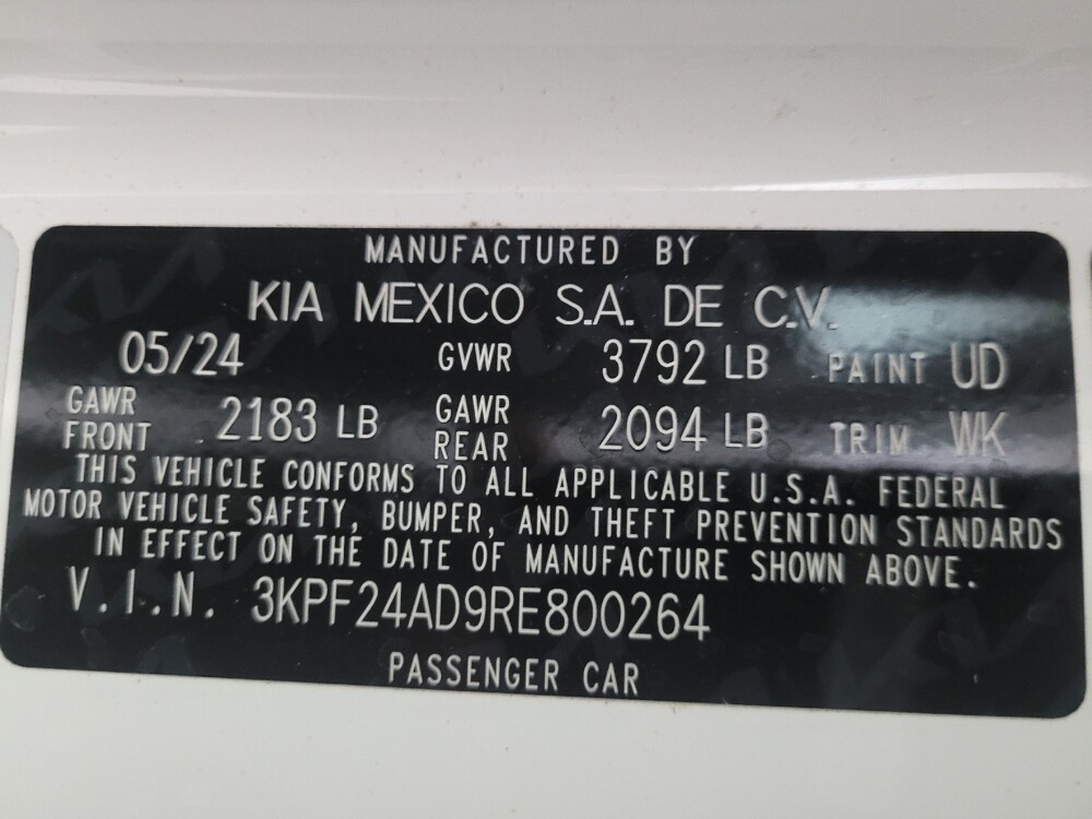 2024 Kia Forte in Mesa, AZ 85210 - 18135354 33