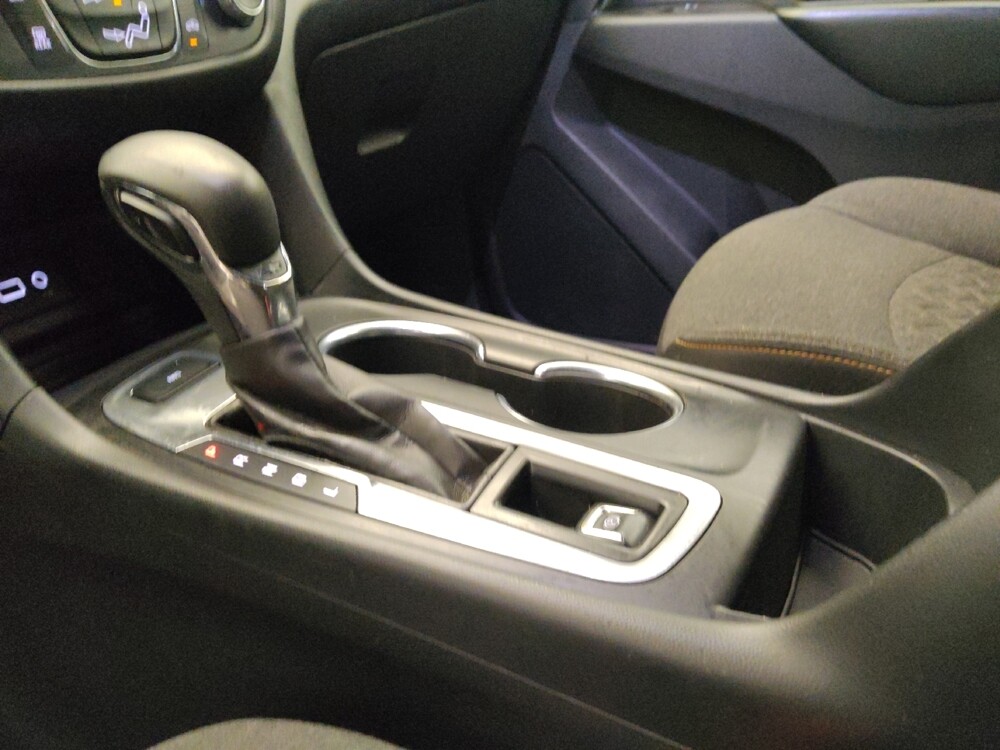 2022 Chevrolet Equinox in Mesa, AZ 85210 - 18135357 26