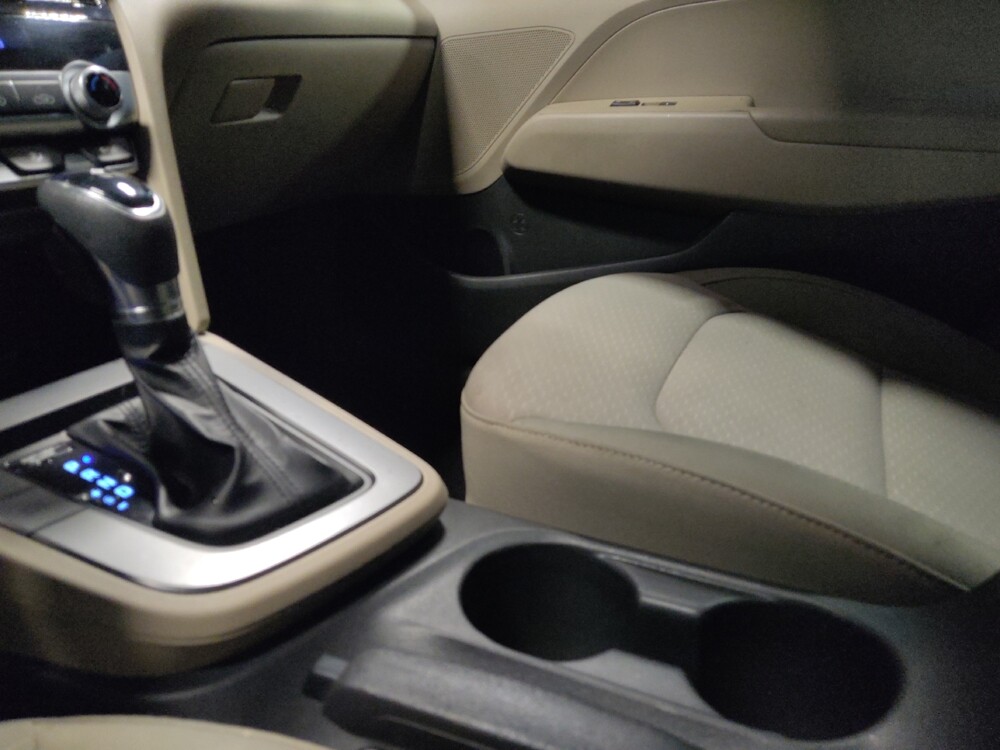 2020 Hyundai Elantra in Mesa, AZ 85210 - 18135359 26