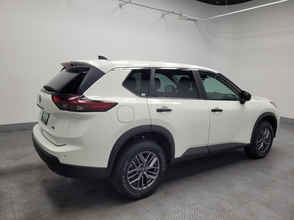 2024 Nissan Rogue in Las Vegas, NV 89102 - 18135362 10