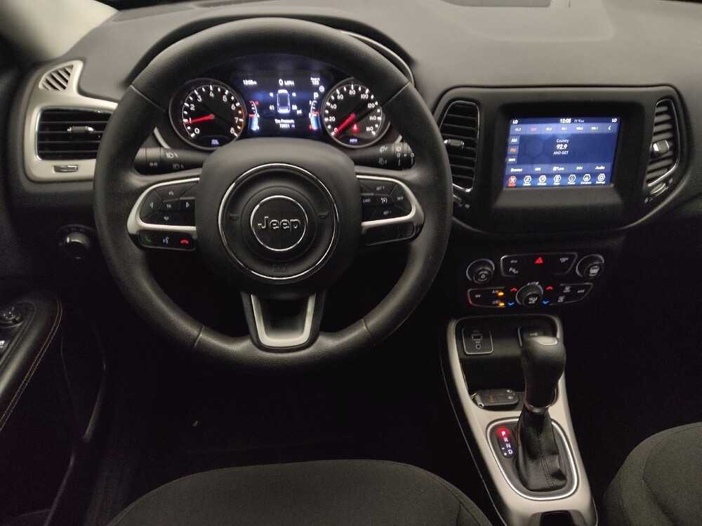 2018 Jeep Compass in Houston, TX 77060 - 18135373 22