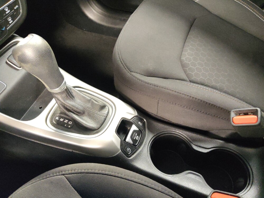 2018 Jeep Compass in Houston, TX 77060 - 18135373 26