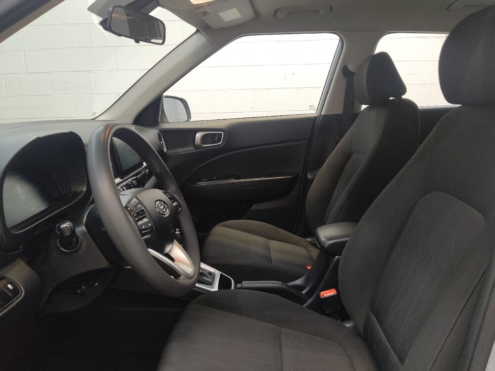 2023 Hyundai Venue in Fairfield, OH 45014 - 18135375 17