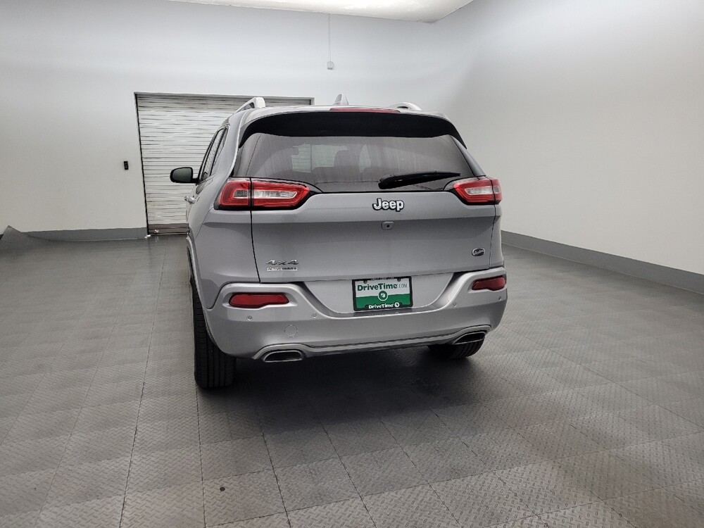 2017 Jeep Cherokee in Phoenix, AZ 85015 - 18135379 6