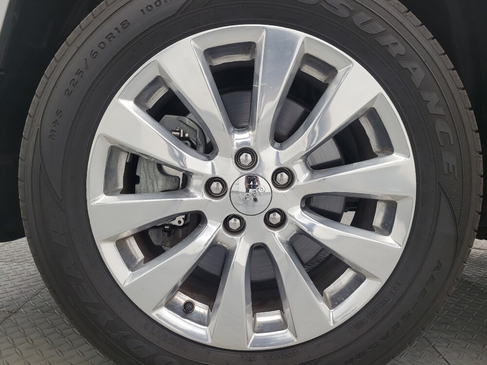 2017 Jeep Cherokee in Phoenix, AZ 85015 - 18135379 31