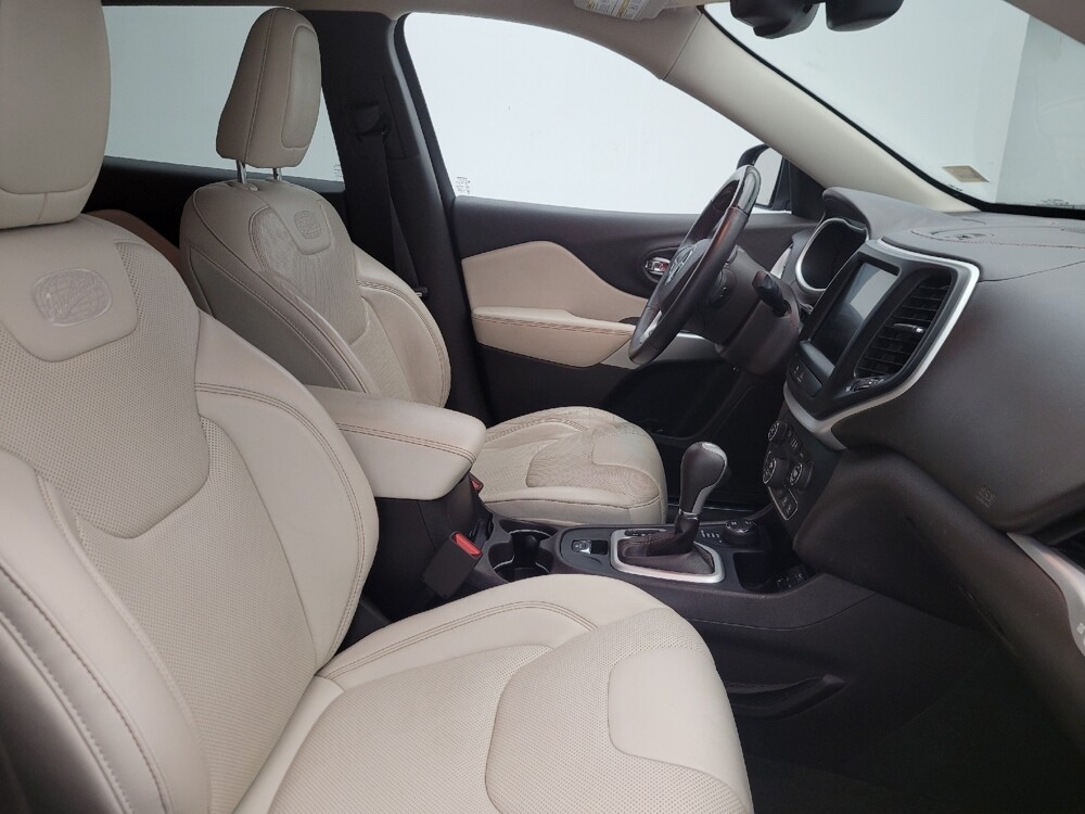 2017 Jeep Cherokee in Phoenix, AZ 85015 - 18135379 21