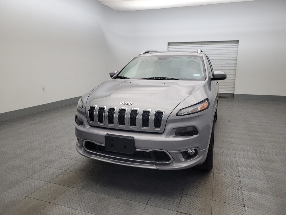 2017 Jeep Cherokee in Phoenix, AZ 85015 - 18135379 15