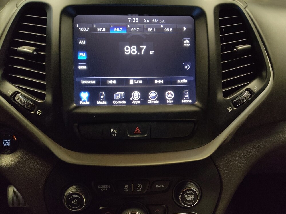 2017 Jeep Cherokee in Phoenix, AZ 85015 - 18135379 25