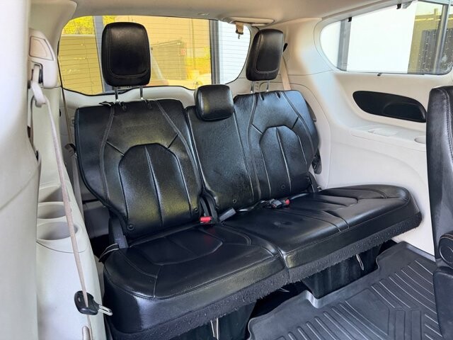 2019 Chrysler Pacifica in Knoxville, TN 37920 - 18135381 12