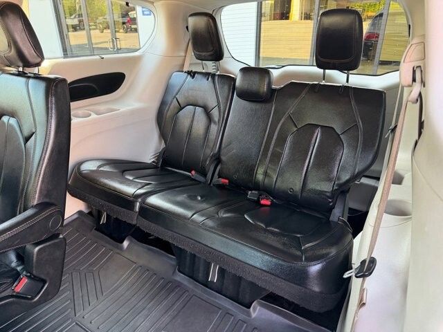 2019 Chrysler Pacifica in Knoxville, TN 37920 - 18135381 9