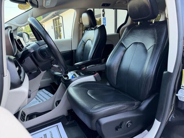 2019 Chrysler Pacifica in Knoxville, TN 37920 - 18135381 15