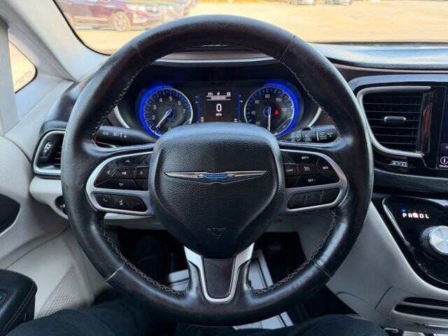 2019 Chrysler Pacifica in Knoxville, TN 37920 - 18135381 18