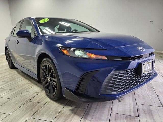 2025 Toyota Camry in Cinnaminson, NJ 08077 - 18135388 7