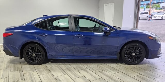 2025 Toyota Camry in Cinnaminson, NJ 08077 - 18135388 6