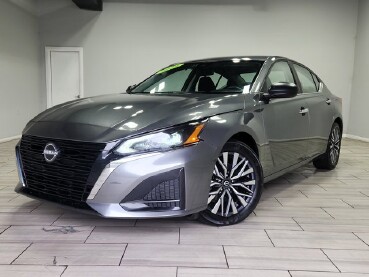 2025 Nissan Altima in Cinnaminson, NJ 08077