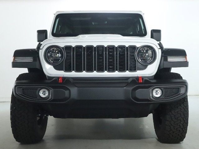 2026 Jeep Wrangler in Bedford, OH 44146 - 18135403 5