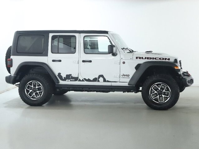2026 Jeep Wrangler in Bedford, OH 44146 - 18135403 11