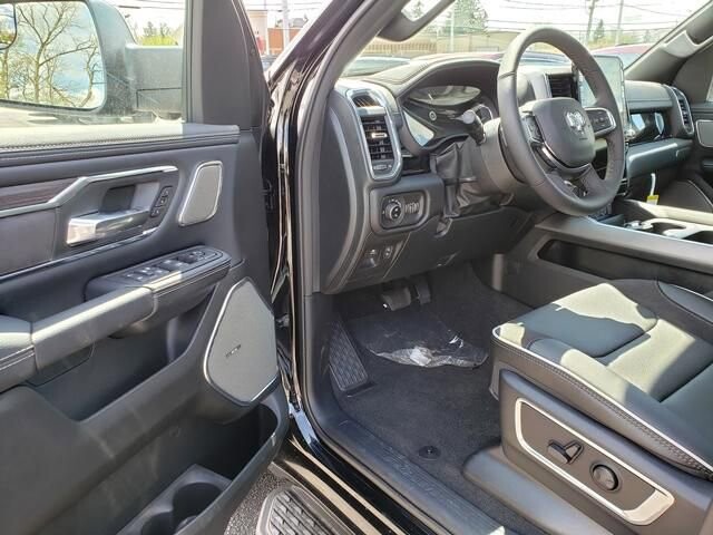 2026 RAM 1500 in Bedford, OH 44146 - 18135411 6