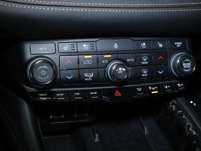 2025 Dodge Durango in Bedford, OH 44146 - 18135412 29