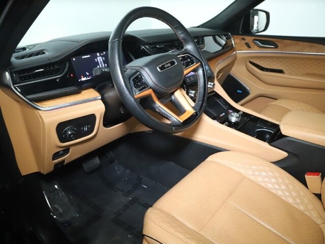 2025 Jeep Grand Cherokee in Bedford, OH 44146 - 18135413 18