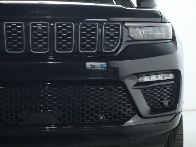 2025 Jeep Grand Cherokee in Bedford, OH 44146 - 18135413 7