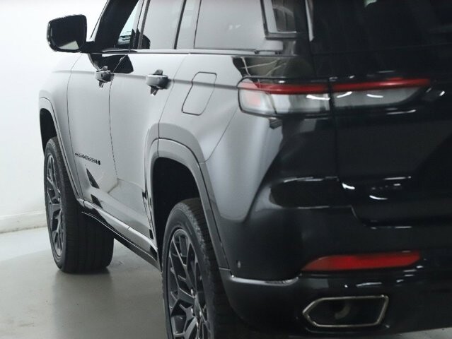 2025 Jeep Grand Cherokee in Bedford, OH 44146 - 18135413 44