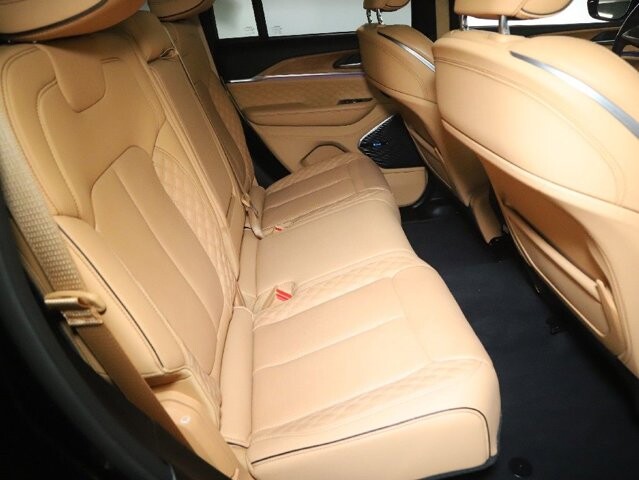 2025 Jeep Grand Cherokee in Bedford, OH 44146 - 18135413 35