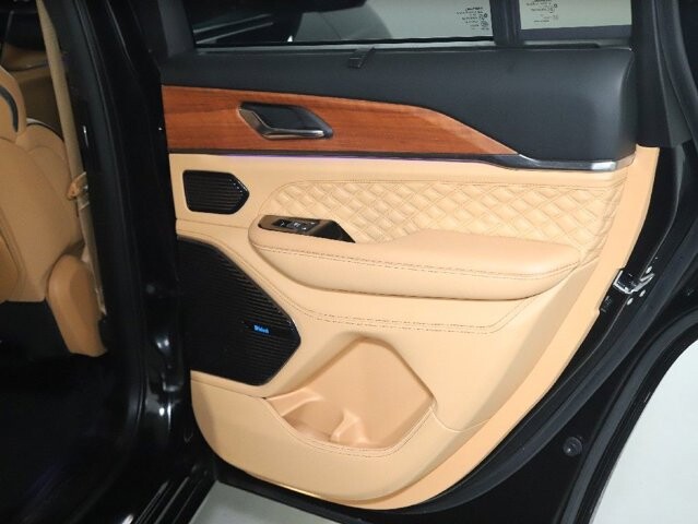 2025 Jeep Grand Cherokee in Bedford, OH 44146 - 18135413 34