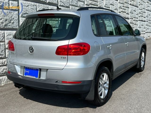 2017 Volkswagen Tiguan in Decatur, GA 30032 - 18135430 6