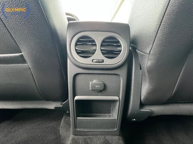 2017 Volkswagen Tiguan in Decatur, GA 30032 - 18135430 38