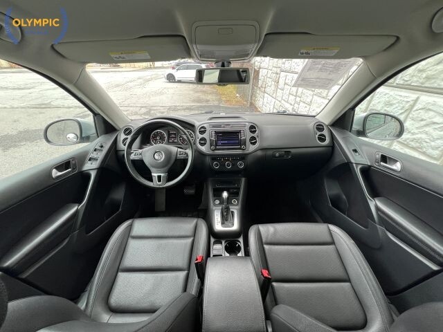 2017 Volkswagen Tiguan in Decatur, GA 30032 - 18135430 21